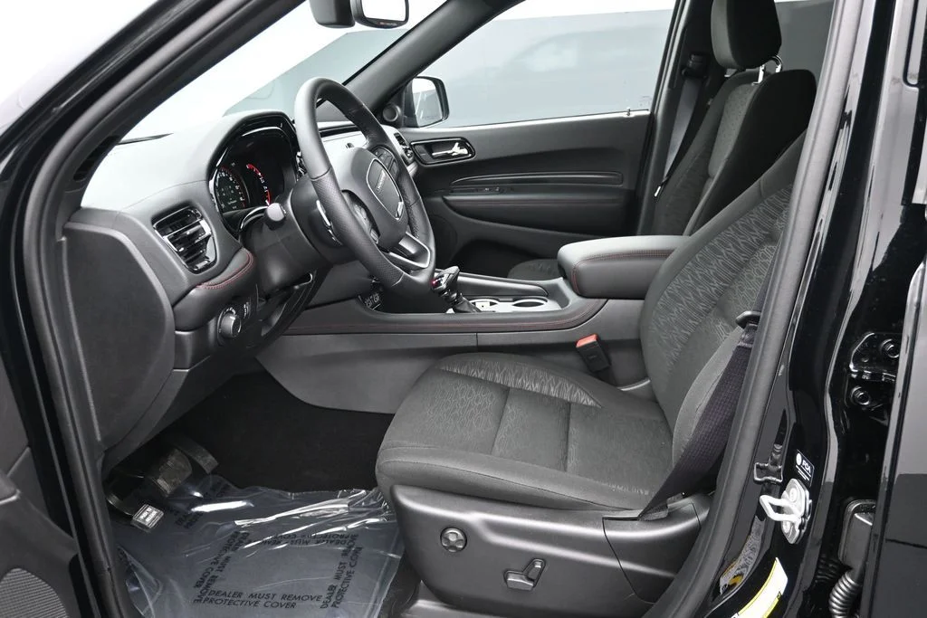 New 2026 Diamond Black Clear-Coat Exterior Paint Dodge GT image 18