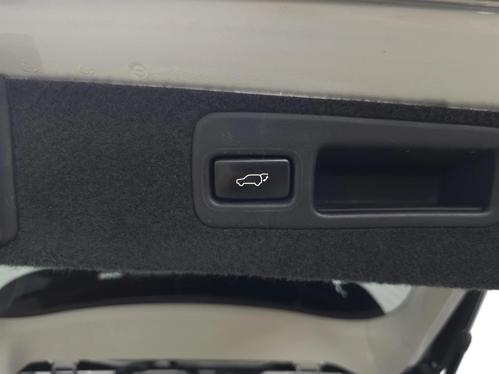 Used 2010 Tungsten Lexus  image 8