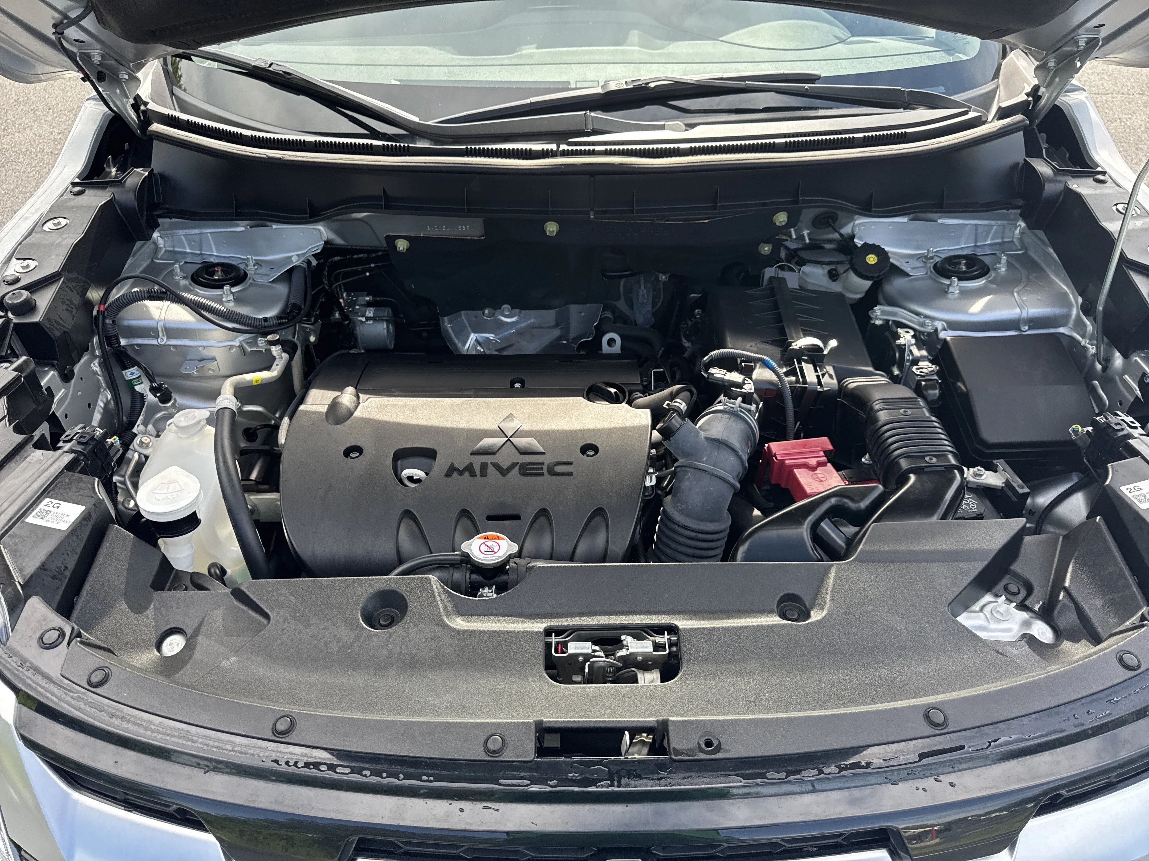 Used 2025  Mitsubishi 2.0 ES image 36