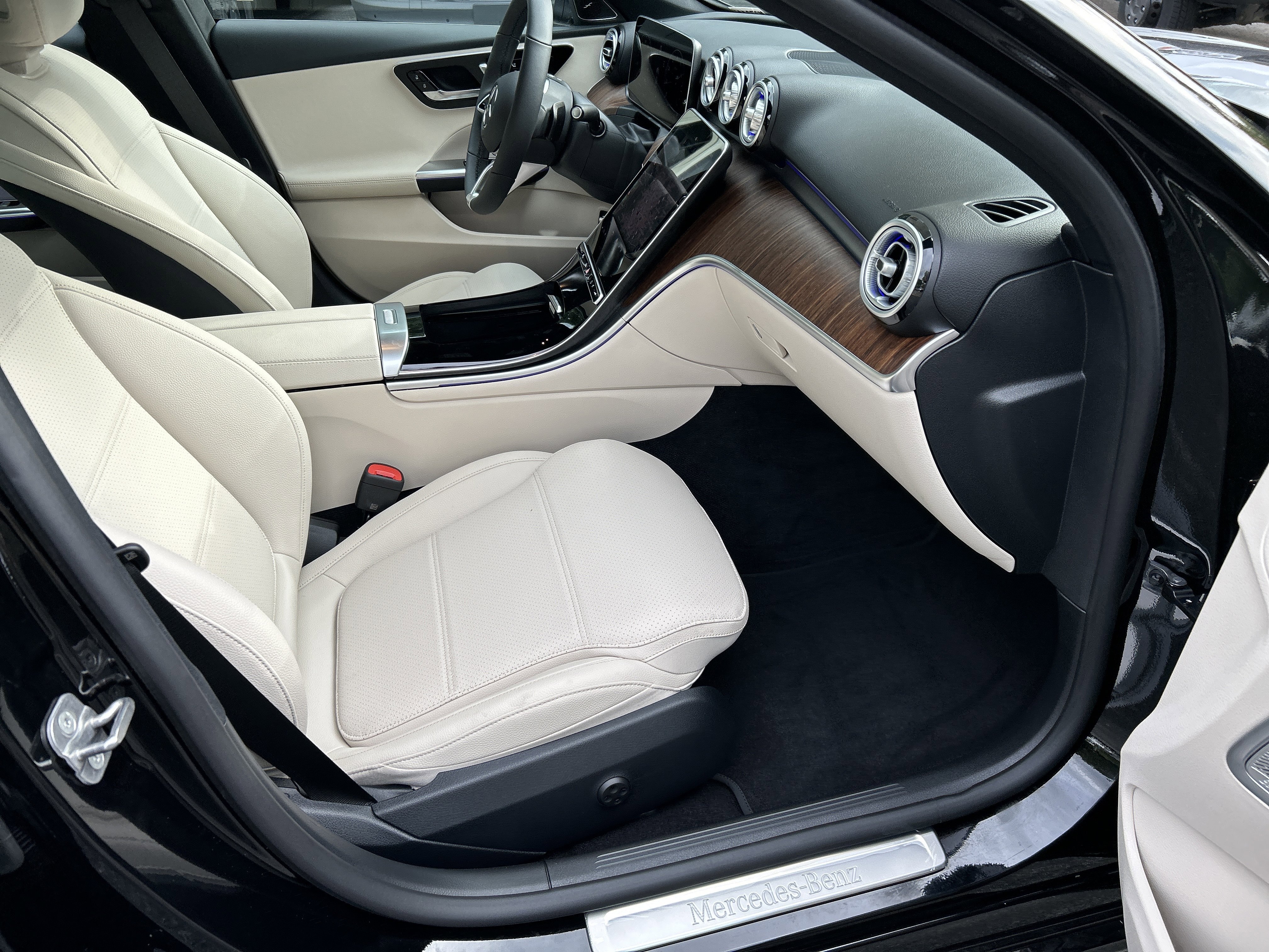 New 2026 Black Mercedes-Benz C 300 4MATIC® Sedan image 43