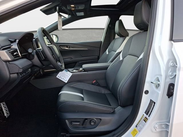 New 2026 Ice Cap Toyota SE image 8