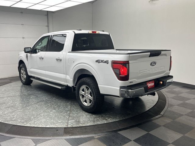 Used 2025 Oxford White Ford XLT image 2
