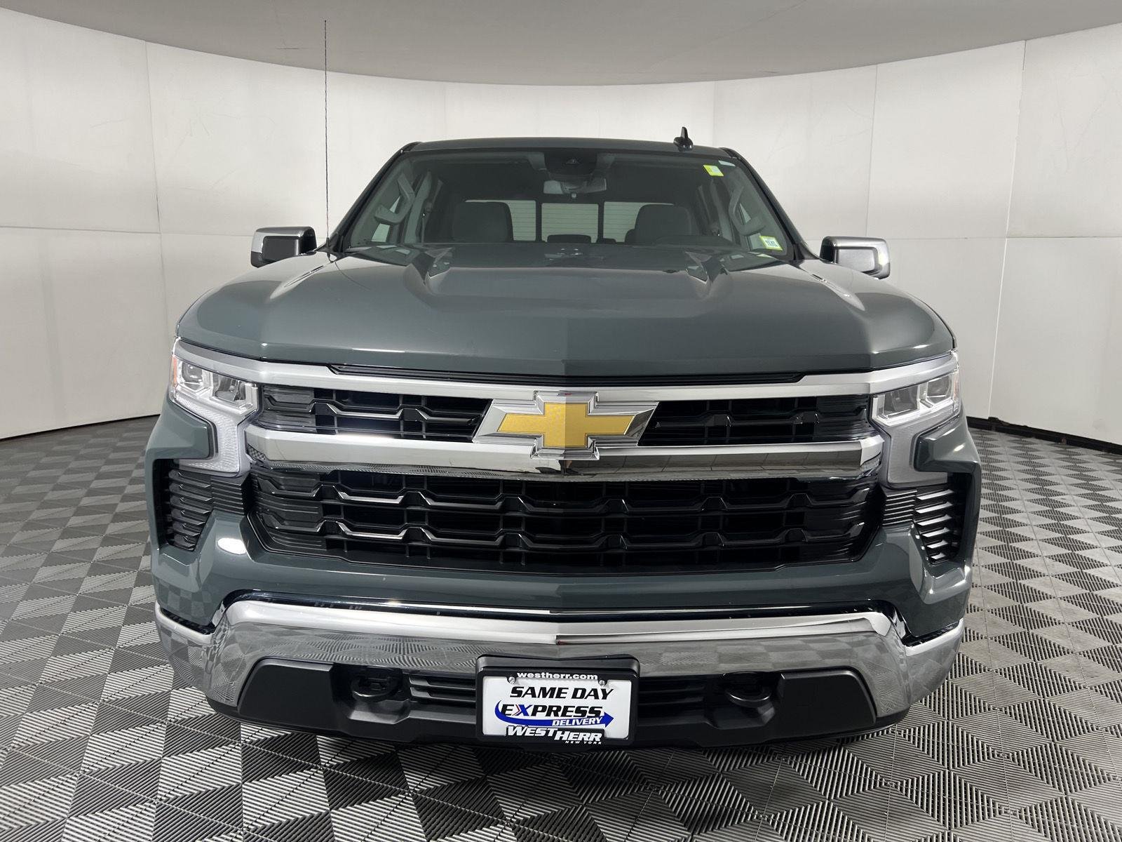 Used 2026 Cypress Gray Chevrolet LT image 30