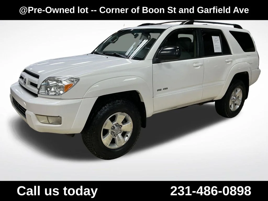 Used 2003  Toyota SR5 image 1
