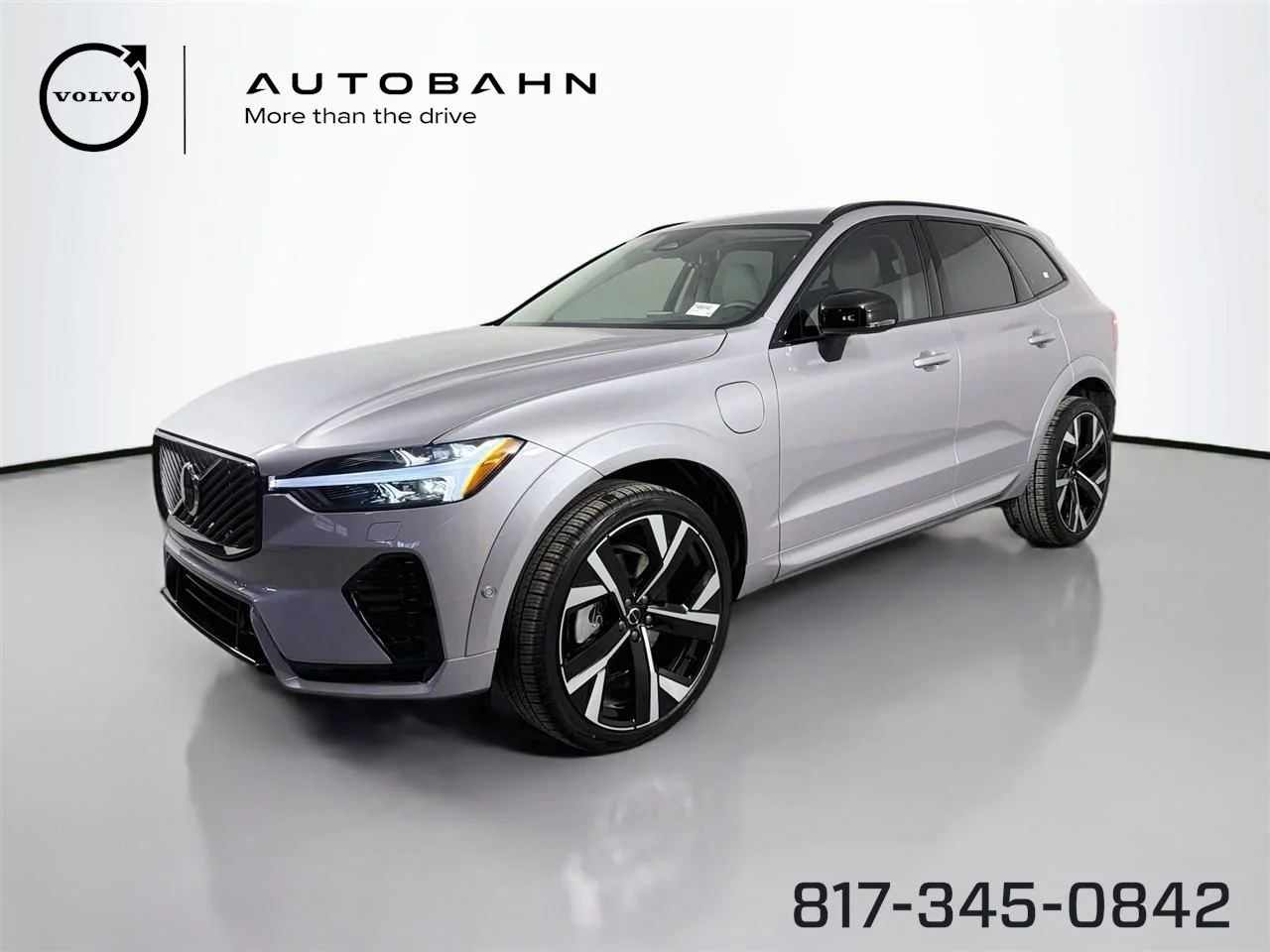 2026 Volvo XC60 T8 Ultra Dark AWD's photo