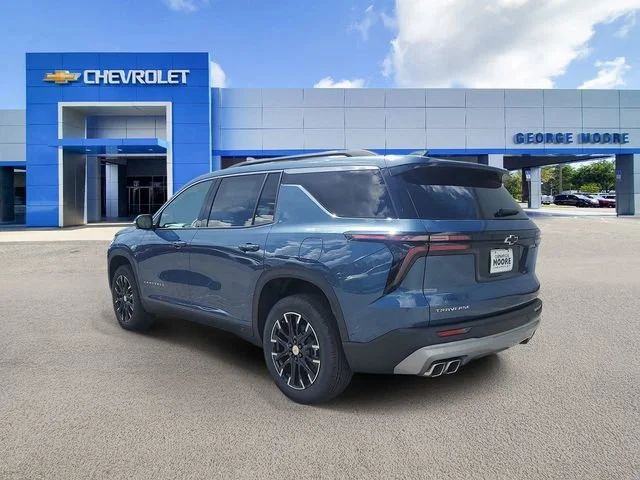 2025 Chevrolet Traverse LT - Photo 3