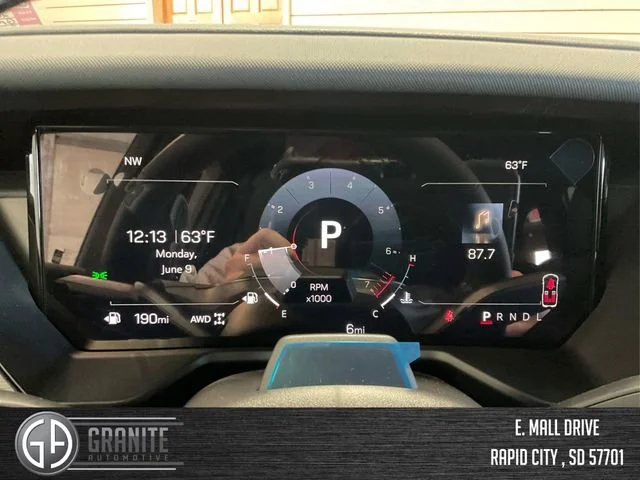 2025 GMC Acadia AT4 - Photo 17
