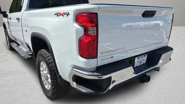 Used 2024 Summit White Chevrolet LTZ image 35