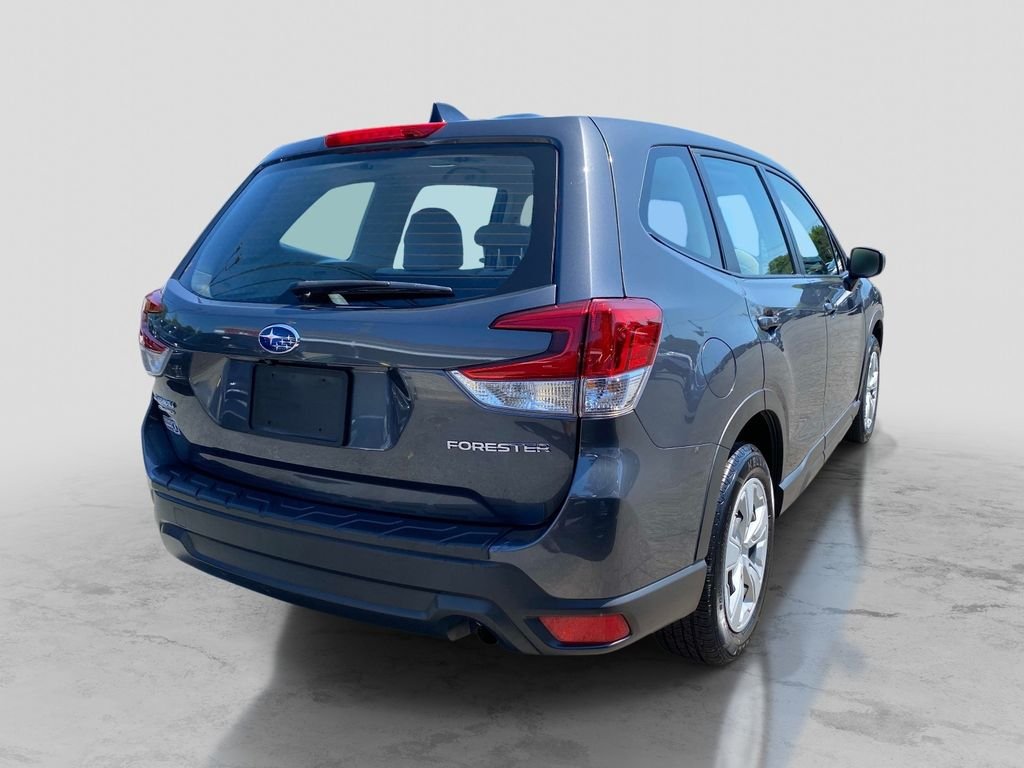 Used 2024 Gray Subaru Base image 8