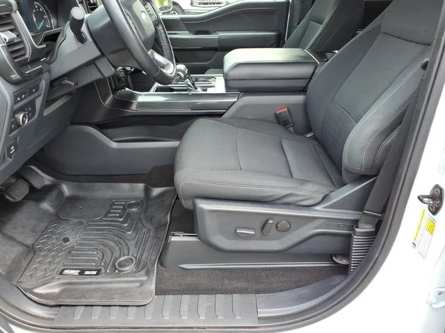 Used 2022 White Ford XLT image 16