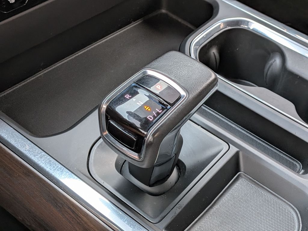 Used 2022 Blue GMC SLT image 25