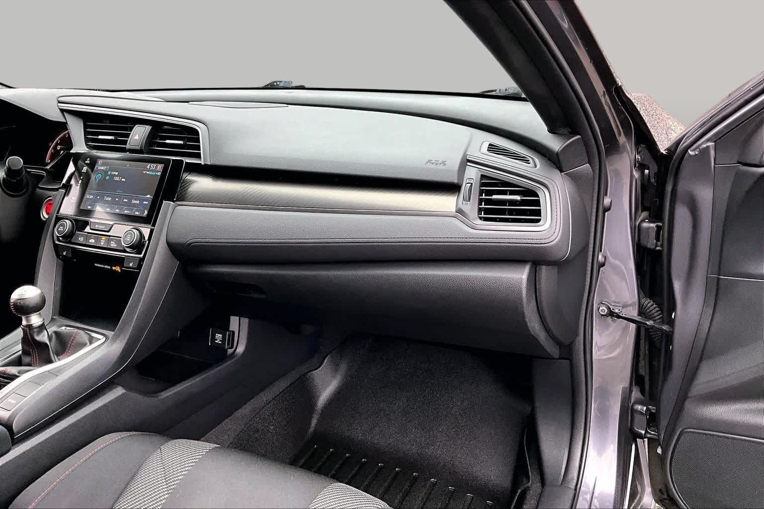 Used 2018 Modern Steel Metallic Honda  image 19