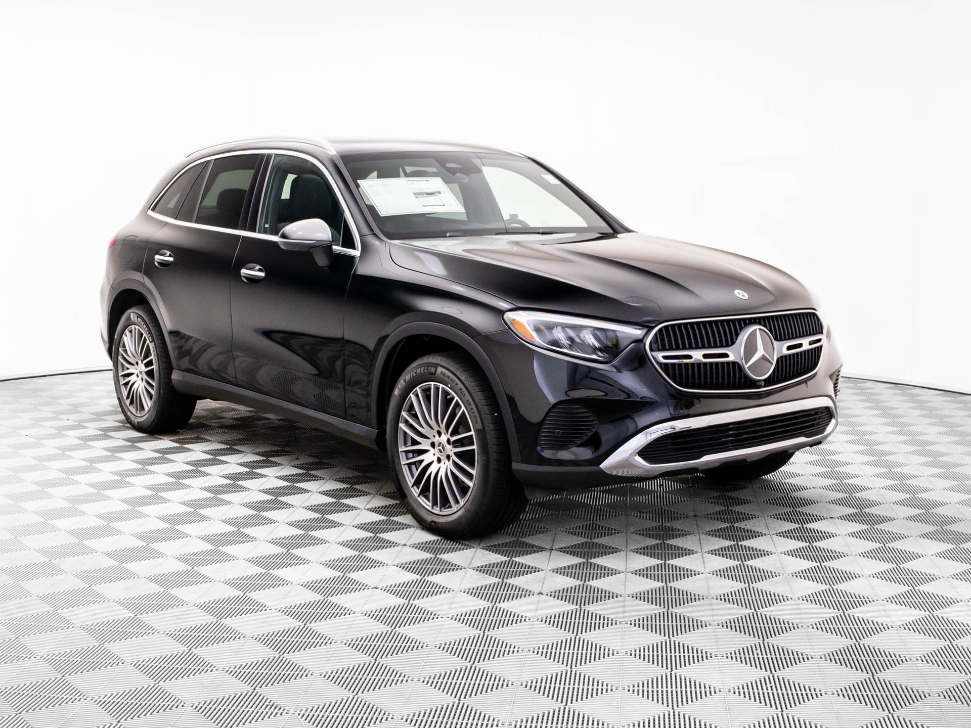 Used 2026 Black Mercedes-Benz GLC 300 image 9