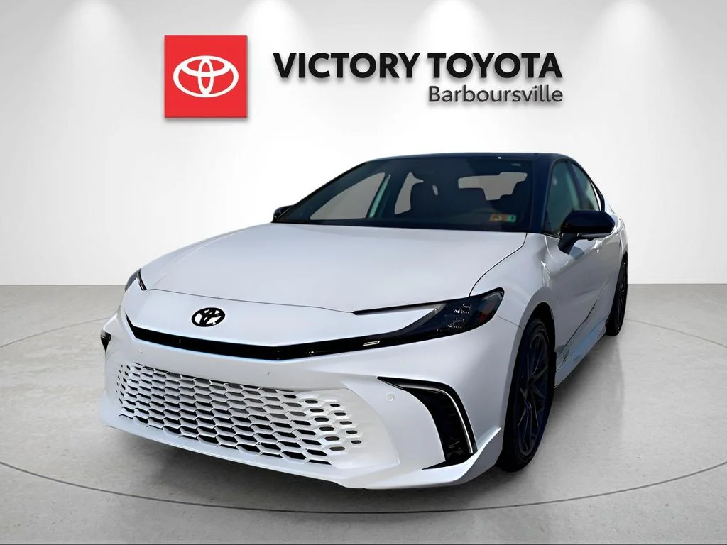 2026 Toyota Camry XSE Hybrid's photo