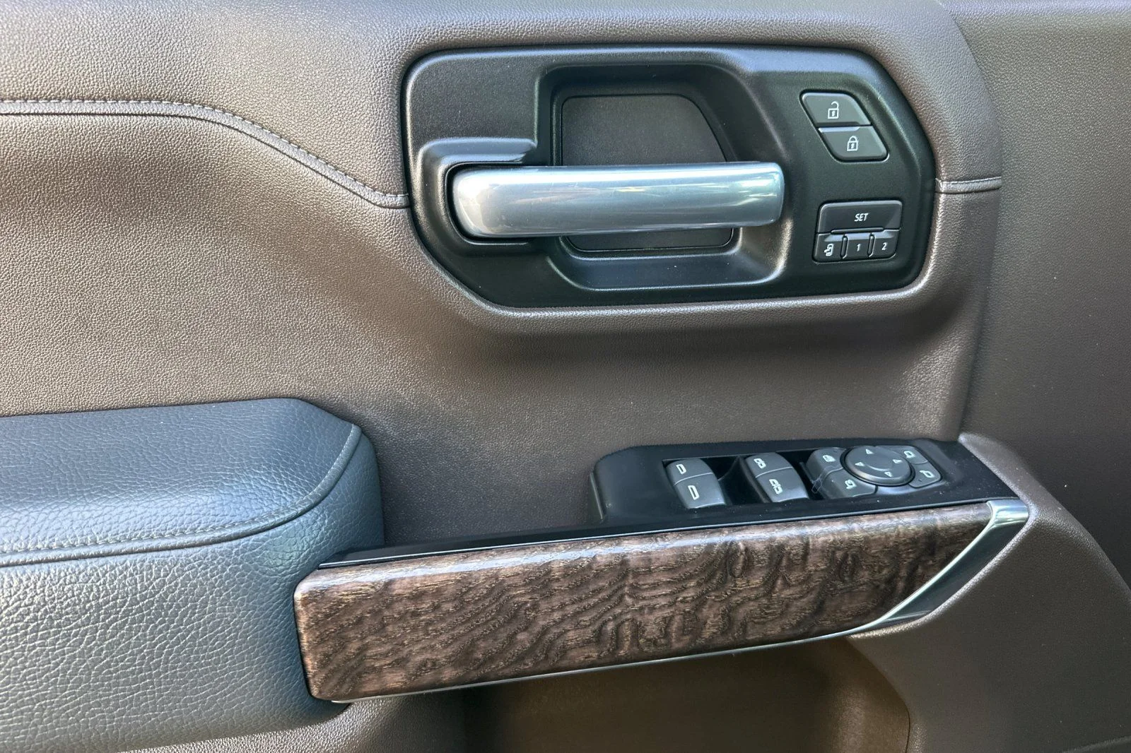 Used 2021 Blue GMC AT4 image 11