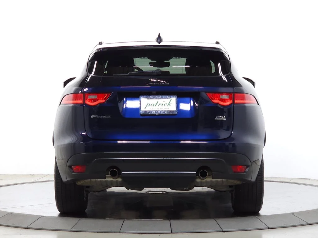 Used 2020  Jaguar 25t Prestige image 4