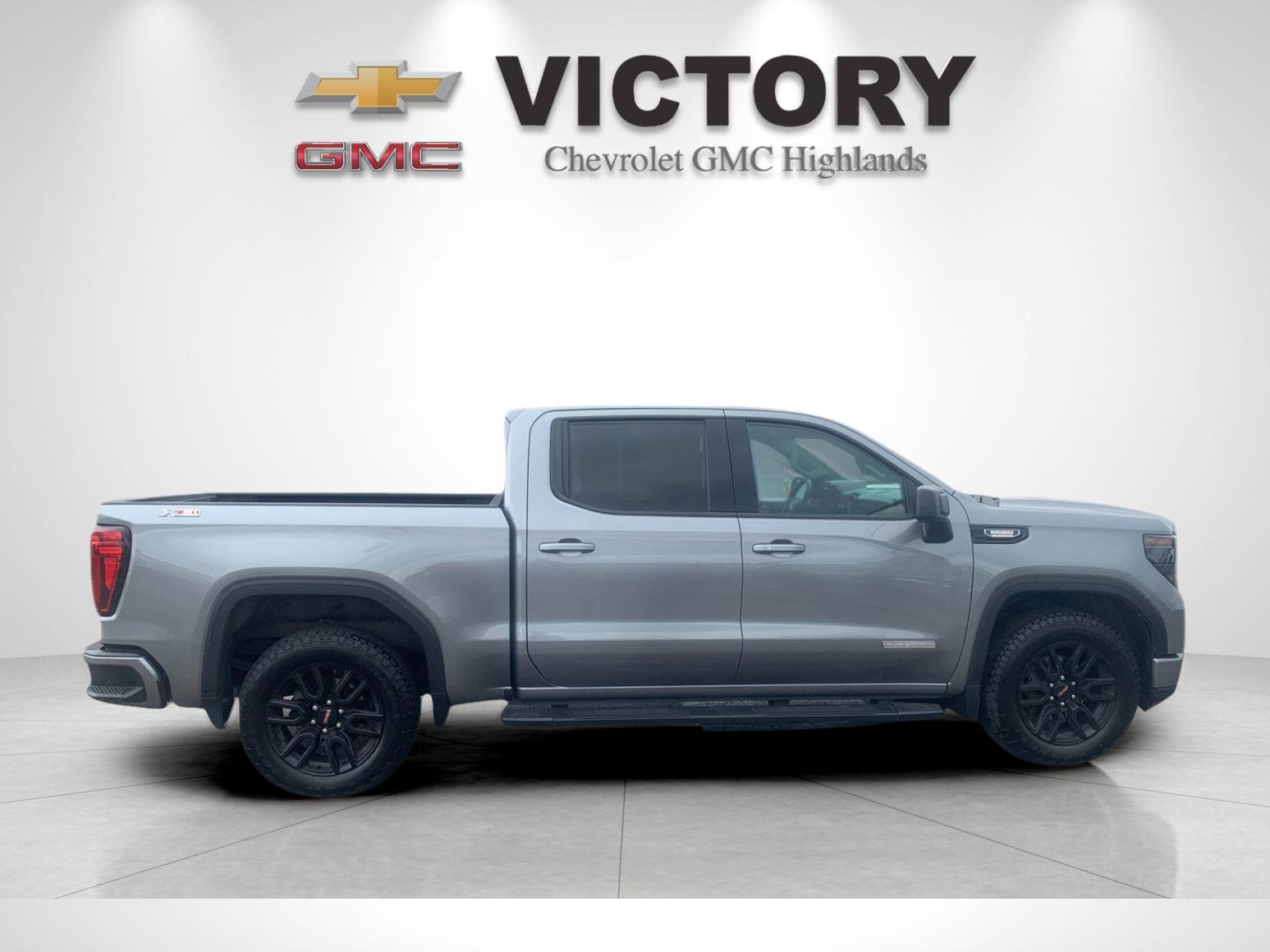 Used 2024 Silver GMC Elevation image 2