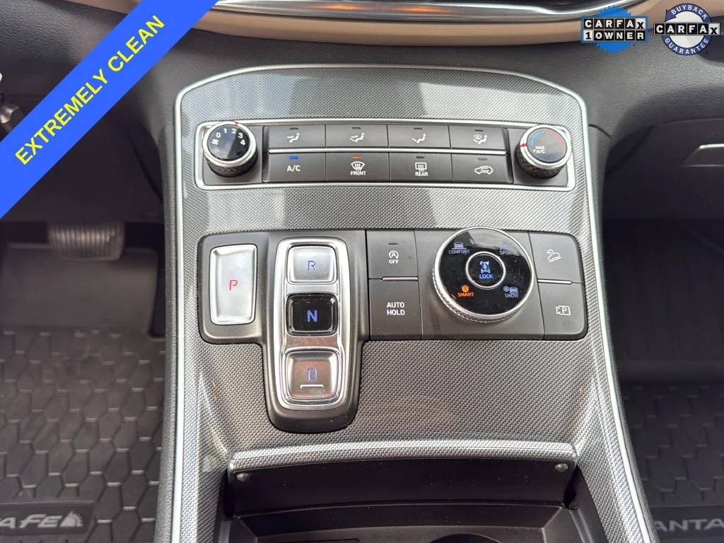 Used 2023 White Hyundai SE image 21