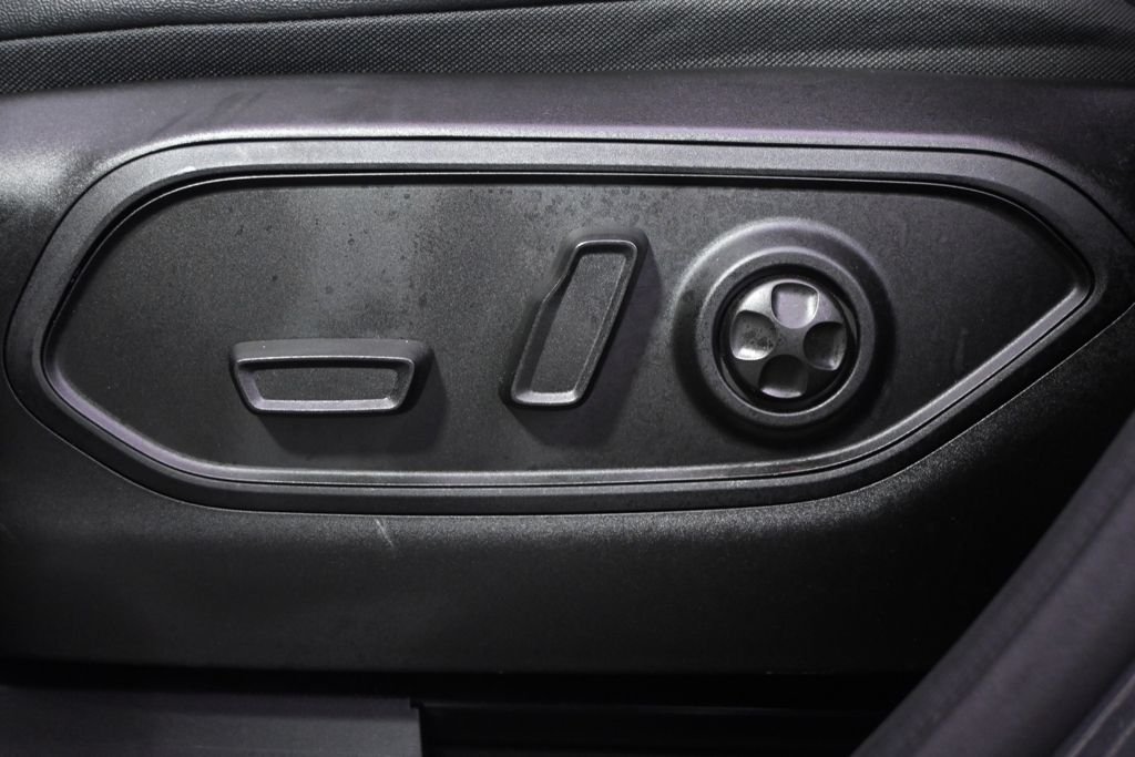 Used 2022 Gray Metallic Jeep Limited image 14