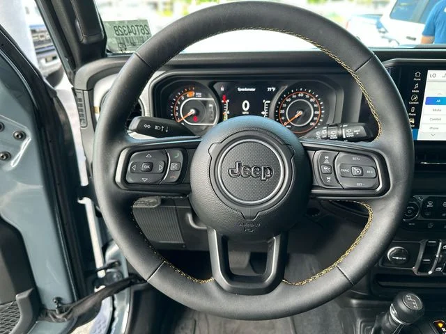 Used 2024 Gray Jeep Sport S image 15