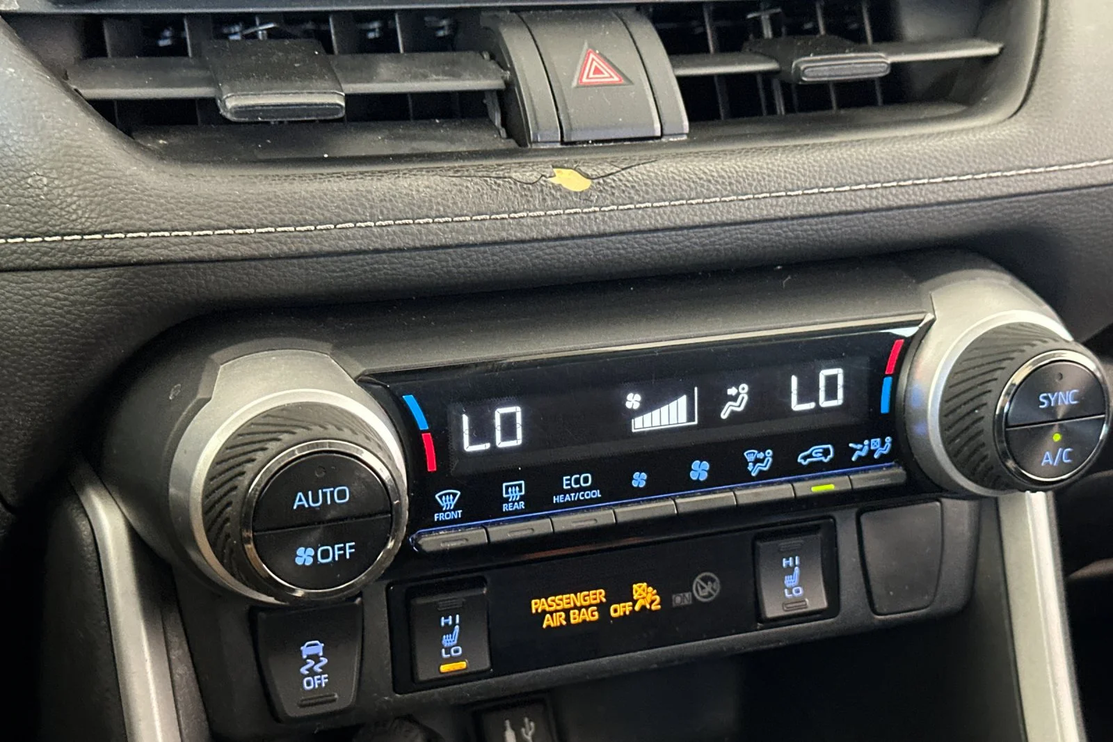 Used 2019 Silver Toyota XLE image 20