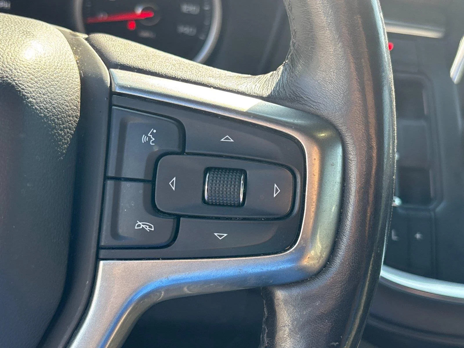 Used 2021 Shadow Gray Metallic Chevrolet Z71 image 19