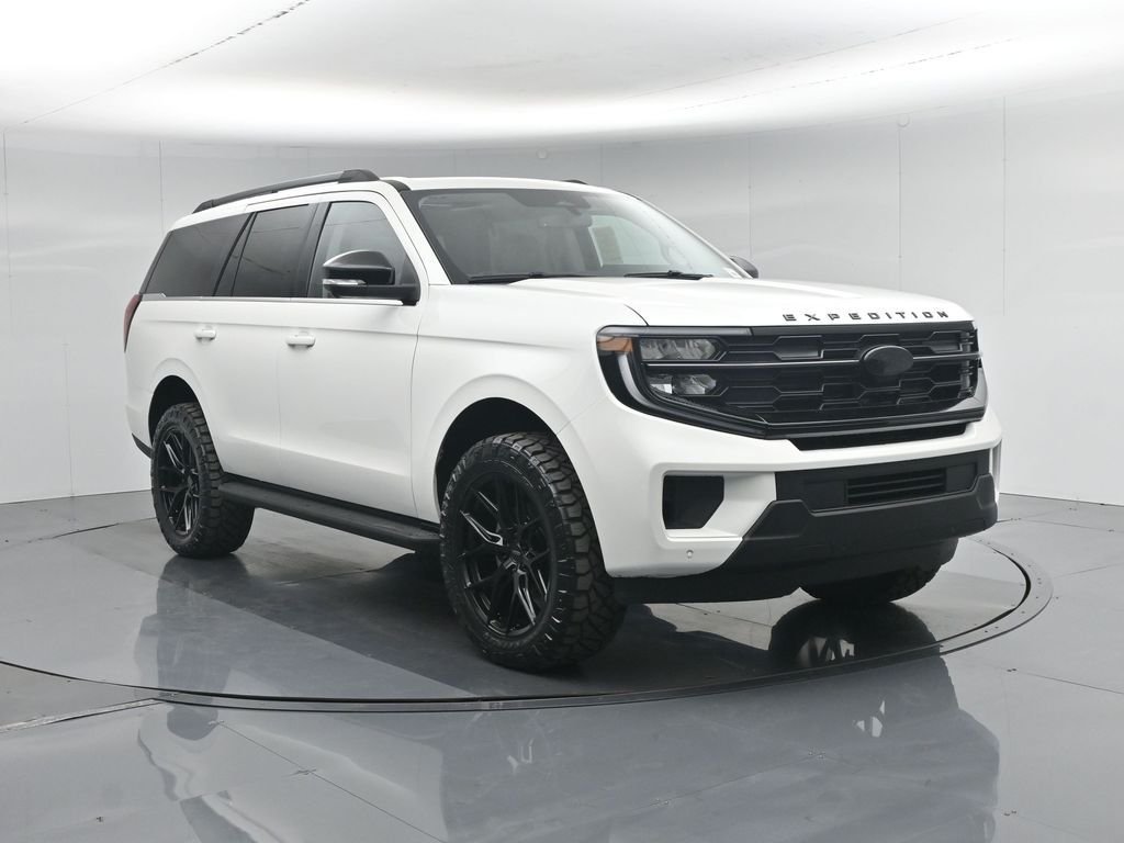New 2026 Star White Metallic Tri-Coat Ford Active image 57