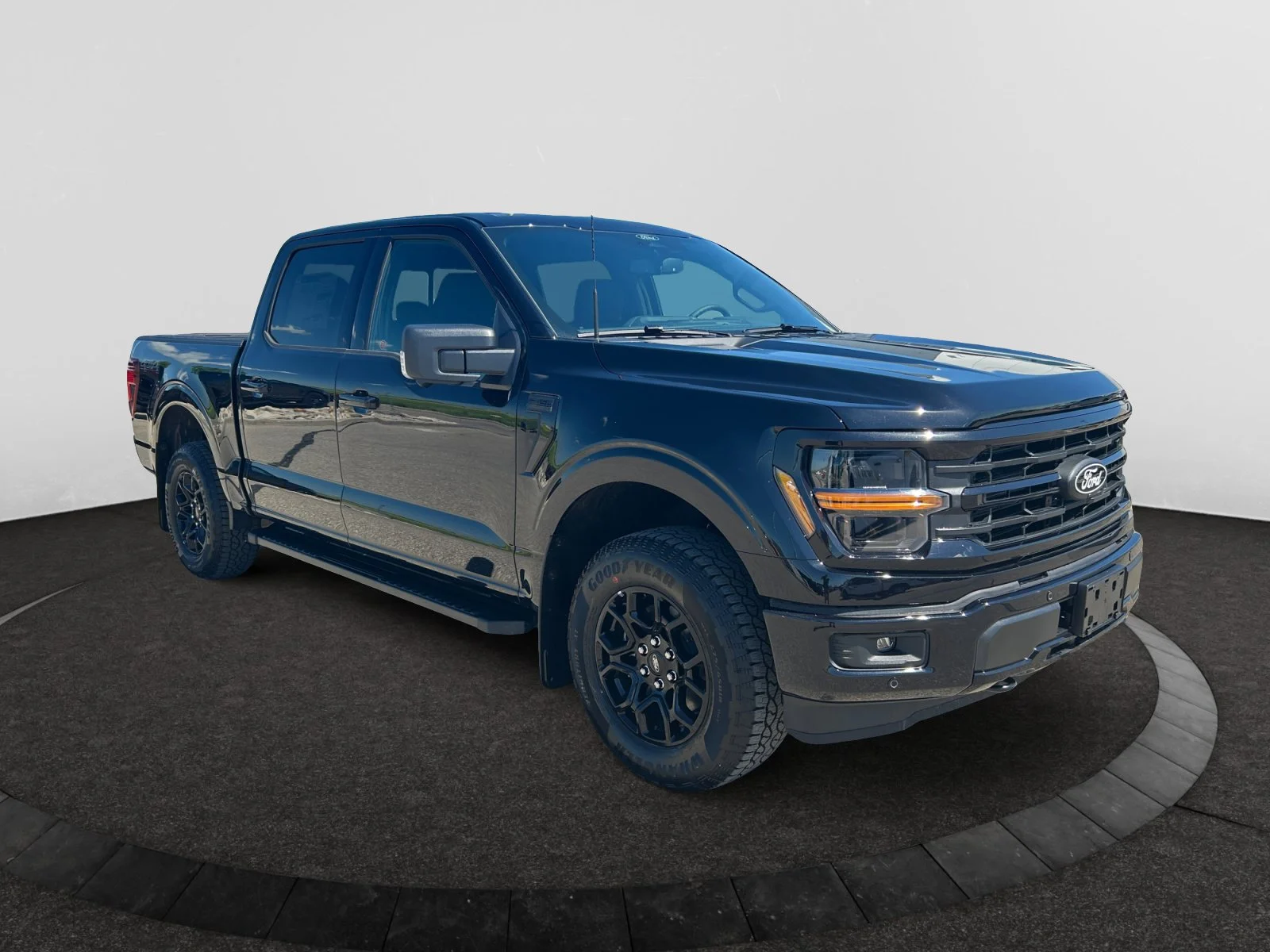 New 2026 Agate Black Metallic Ford XLT image 7