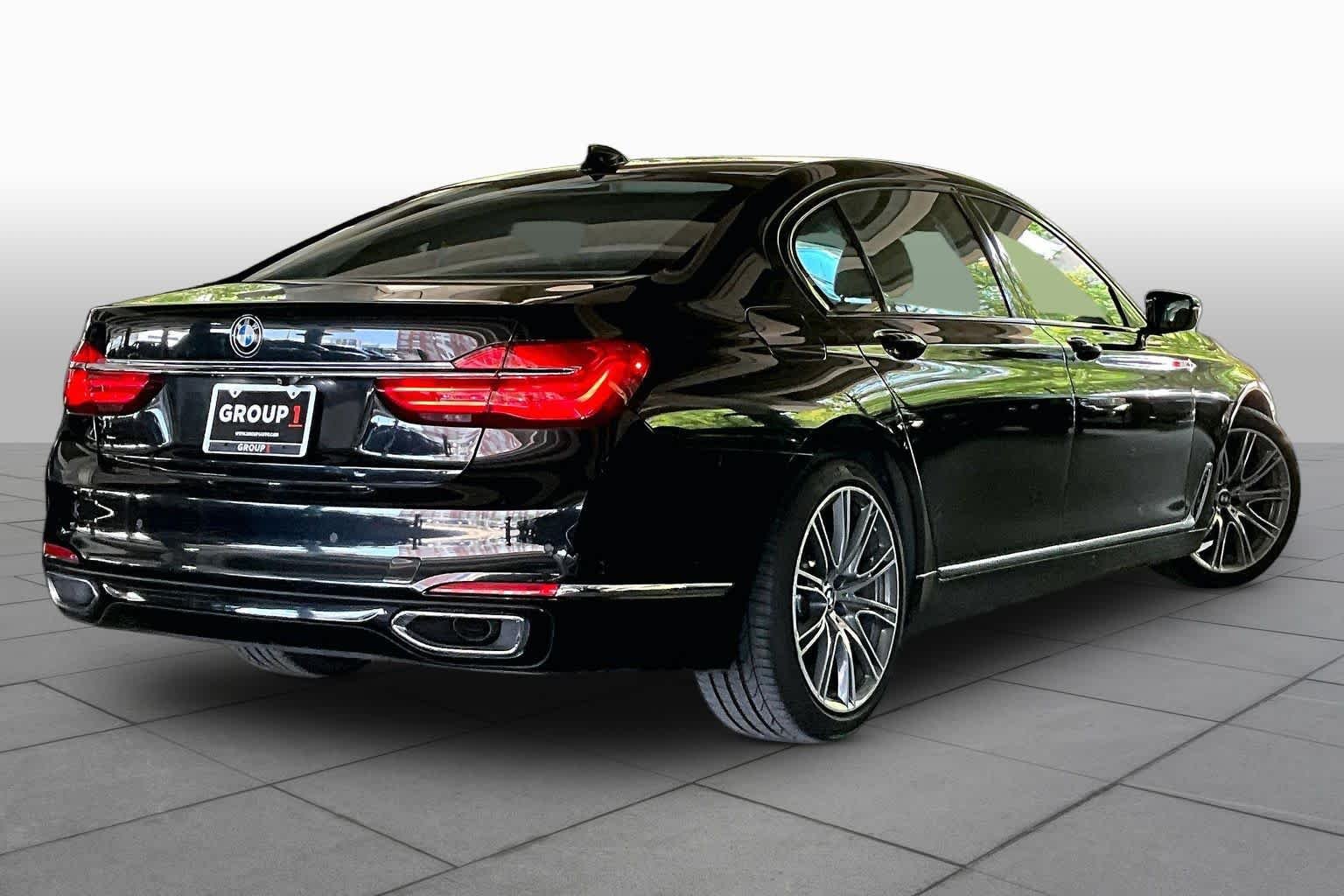 Used 2018 Black Sapphire Metallic BMW 740i image 12