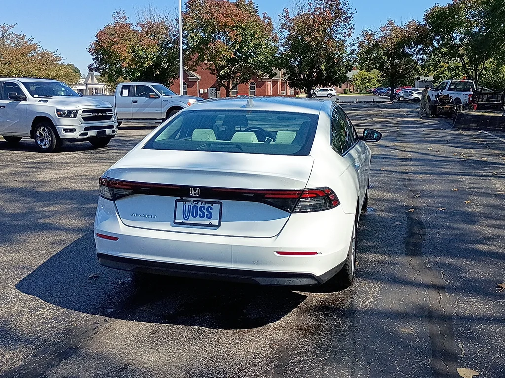 Certified Used 2024 WHITE Honda LX image 3