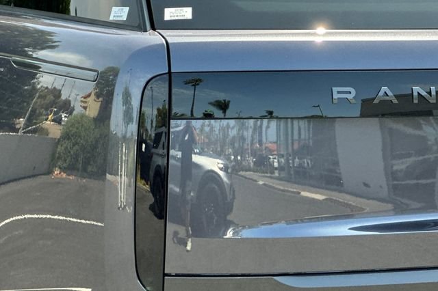 New 2026 Amethyst Grey Purple in Gloss finish Land Rover SE image 25