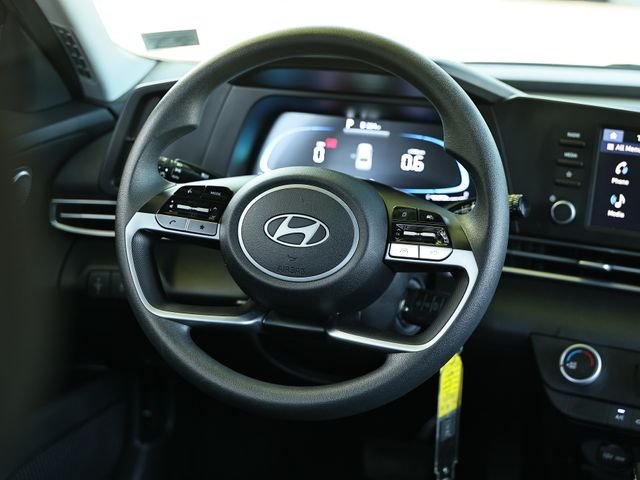 Used 2026 Fluid Metal Hyundai SE image 29