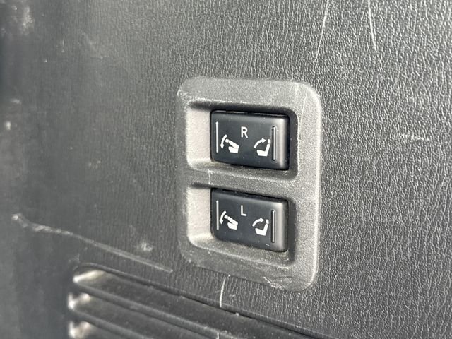Used 2019 Blue Nissan Platinum image 23