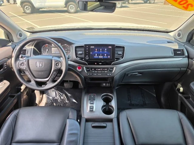Used 2023 White Honda RTL image 29