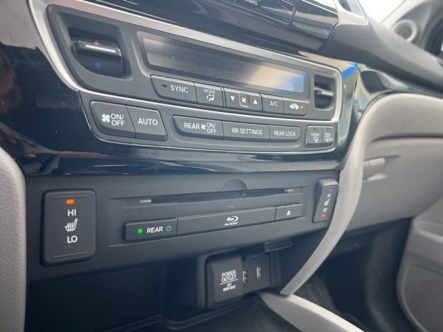 2018 Honda Pilot Touring - Photo 21