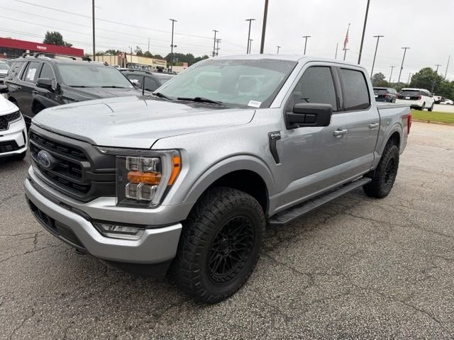 Used 2022 Silver Ford XLT image 2