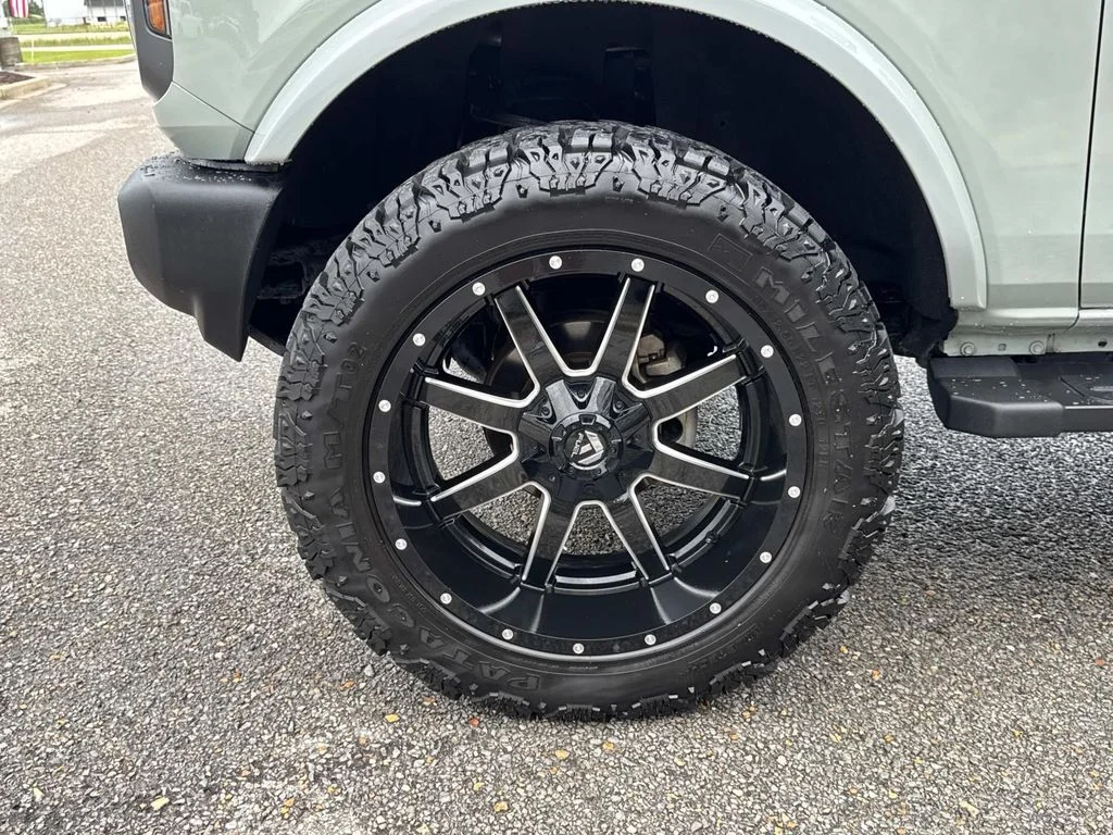 Used 2022 Cactus Green / Gray Ford Big Bend image 4