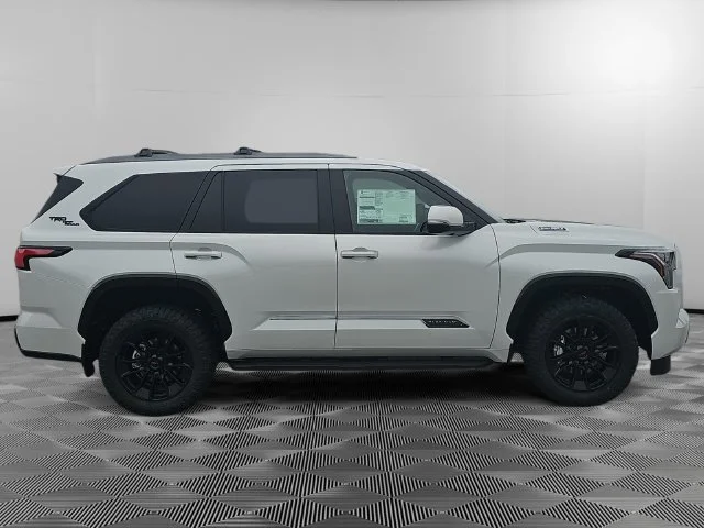 New 2026 Wind Chill Pearl Toyota Platinum image 5