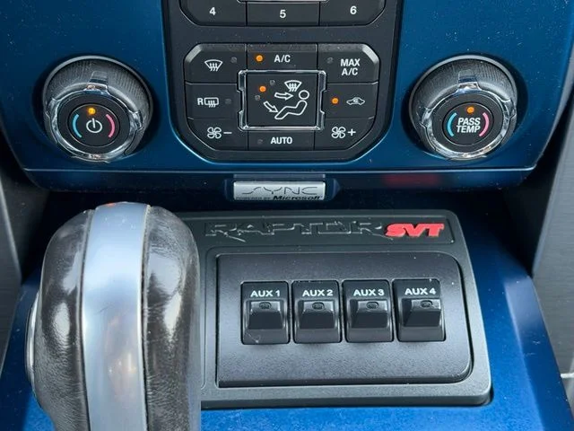 Used 2014 Oxford White Ford SVT Raptor image 26
