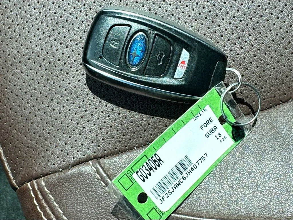 Used 2018 White Subaru 2.5i Touring image 38