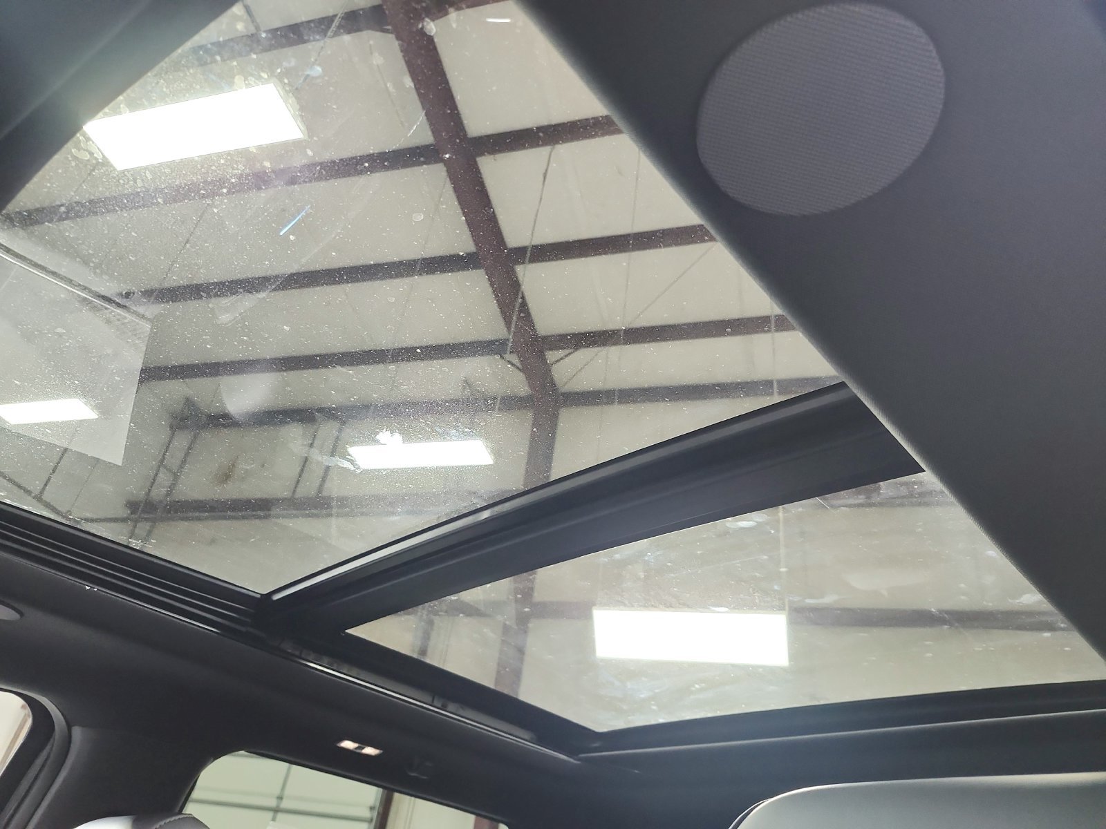 New 2027 Carbonized Gray Metallic Ford F-250® Platinum® image 21