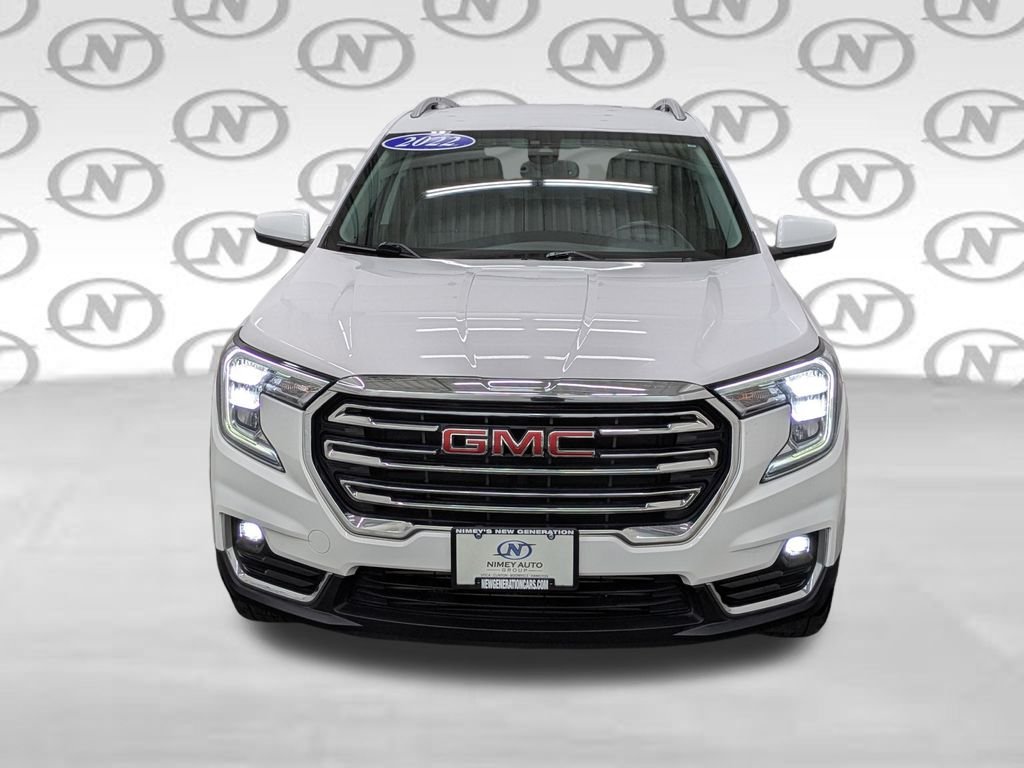 Used 2022 White GMC SLT image 29