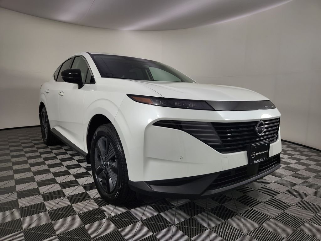 Certified Used 2025 White Nissan SL image 7