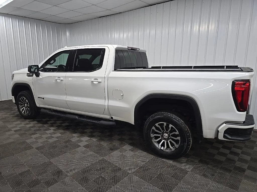 Used 2019 Summit White GMC AT4 image 4