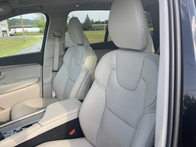 Used 2023 Black Volvo Plus image 8
