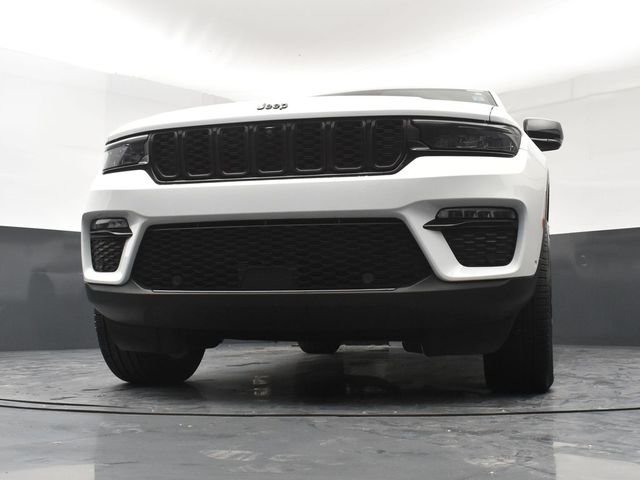 Used 2024 White Jeep Limited image 20
