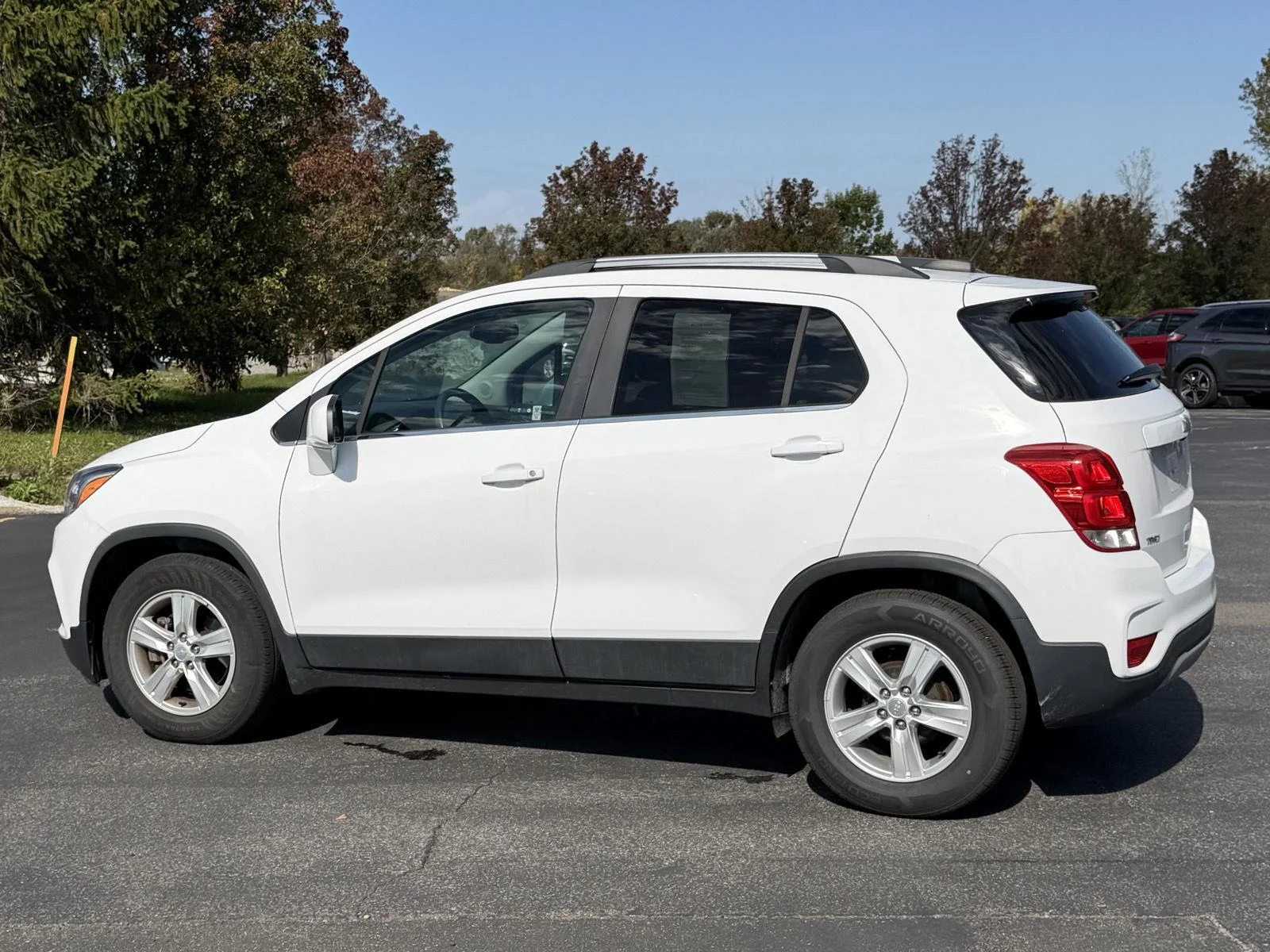 Used 2019 Summit White Chevrolet LT image 5