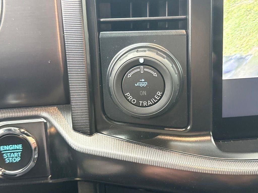 New 2026 Carbonized Gray Metallic Ford Platinum® image 33