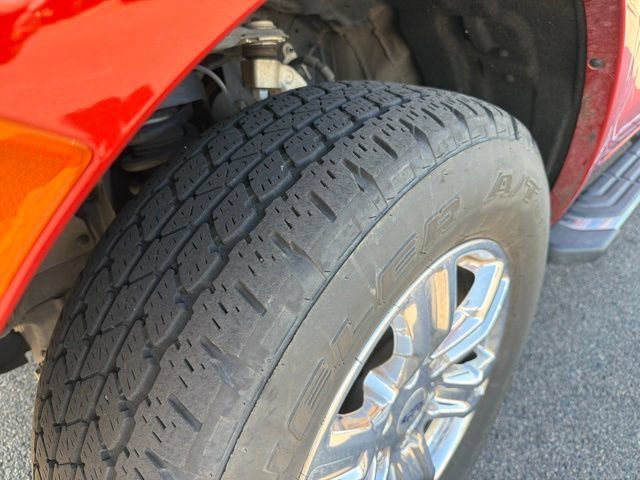 Used 2019 Chili Pepper Red Ford XLT image 10