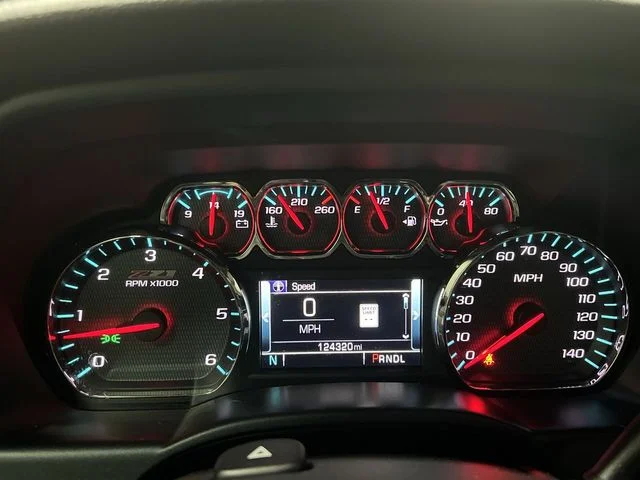 2018 Chevrolet Silverado 1500 LTZ - Photo 12